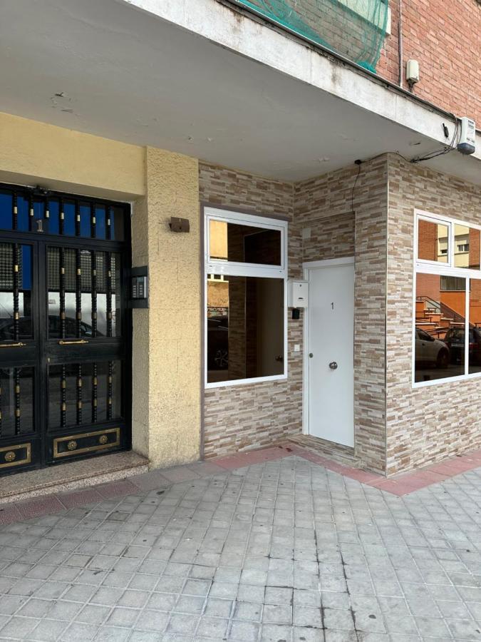 Apartamentos Redondela Madrid Dış mekan fotoğraf